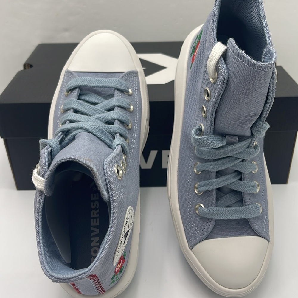 Converse WMNS High-Top Platform Sneakers A12571C
CTAS MOVE HI
WET STONE/WET STON - Picture 12 of 16